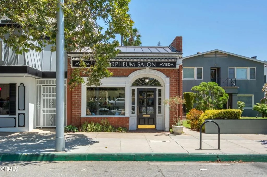 610 S Lake Avenue