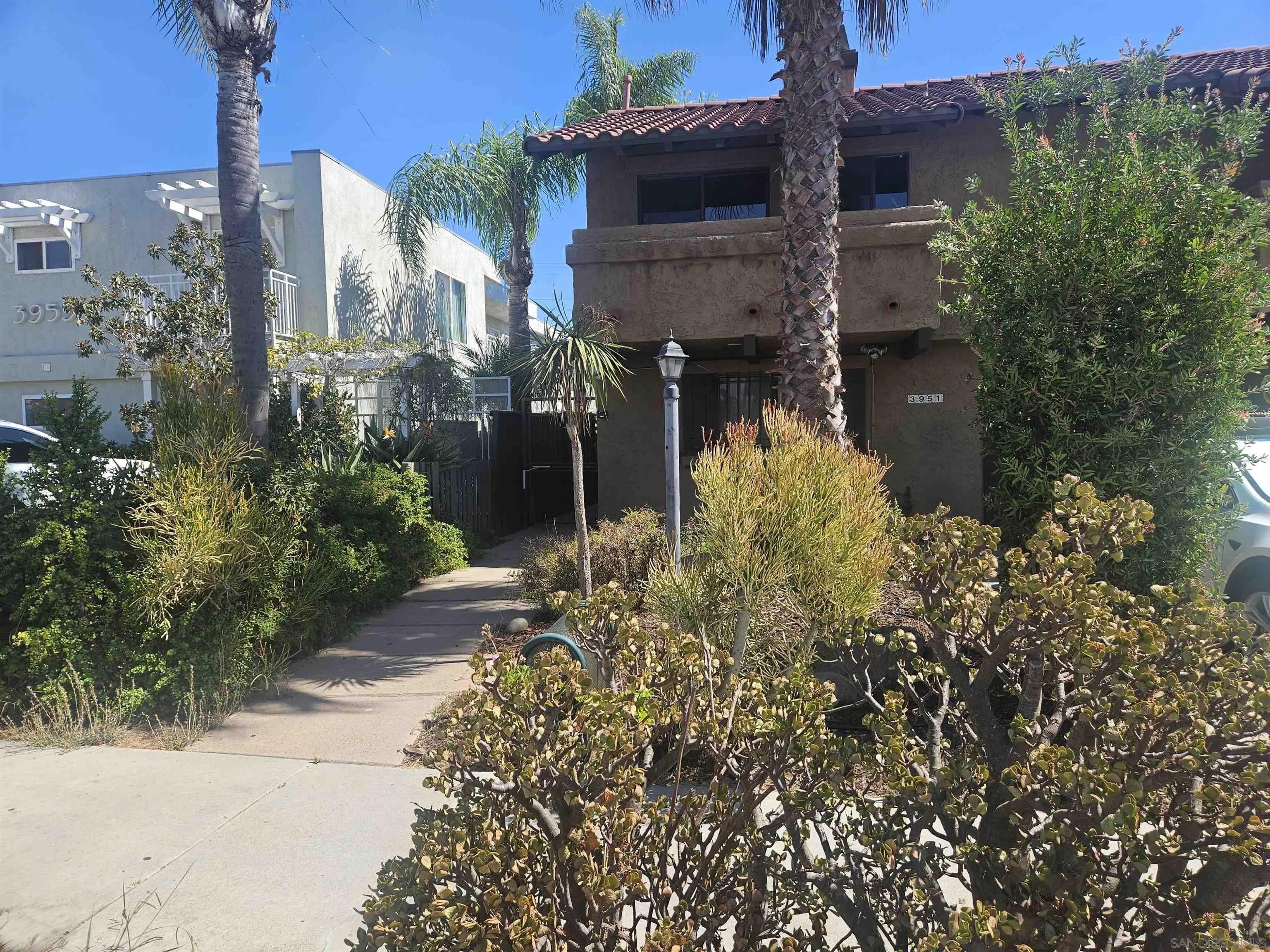 3951 Idaho St. 5