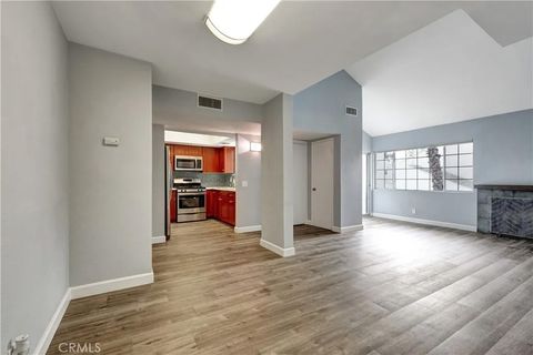 Photo of 20155 Keswick #209, Winnetka, CA 91306 (MLS # SR26023690)