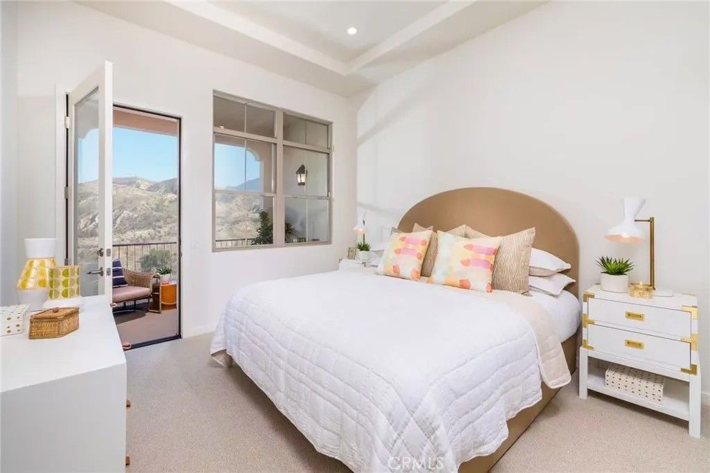 Photo of 126 Sunnyside, Irvine, CA 92618 (MLS # TR26028856)