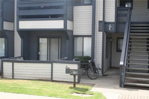 Photo of 35 Stenner St #E, San Luis Obispo, CA 93405 (MLS # SC26072713)