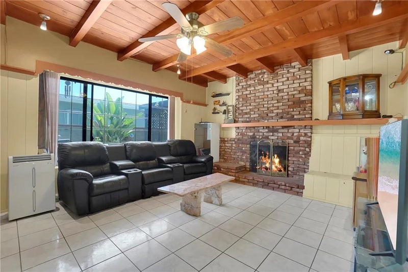 806 W 132nd
