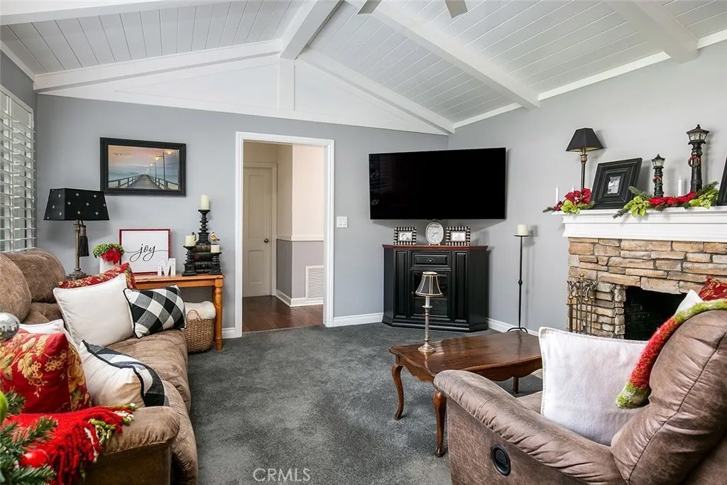 400 W Highland Avenue