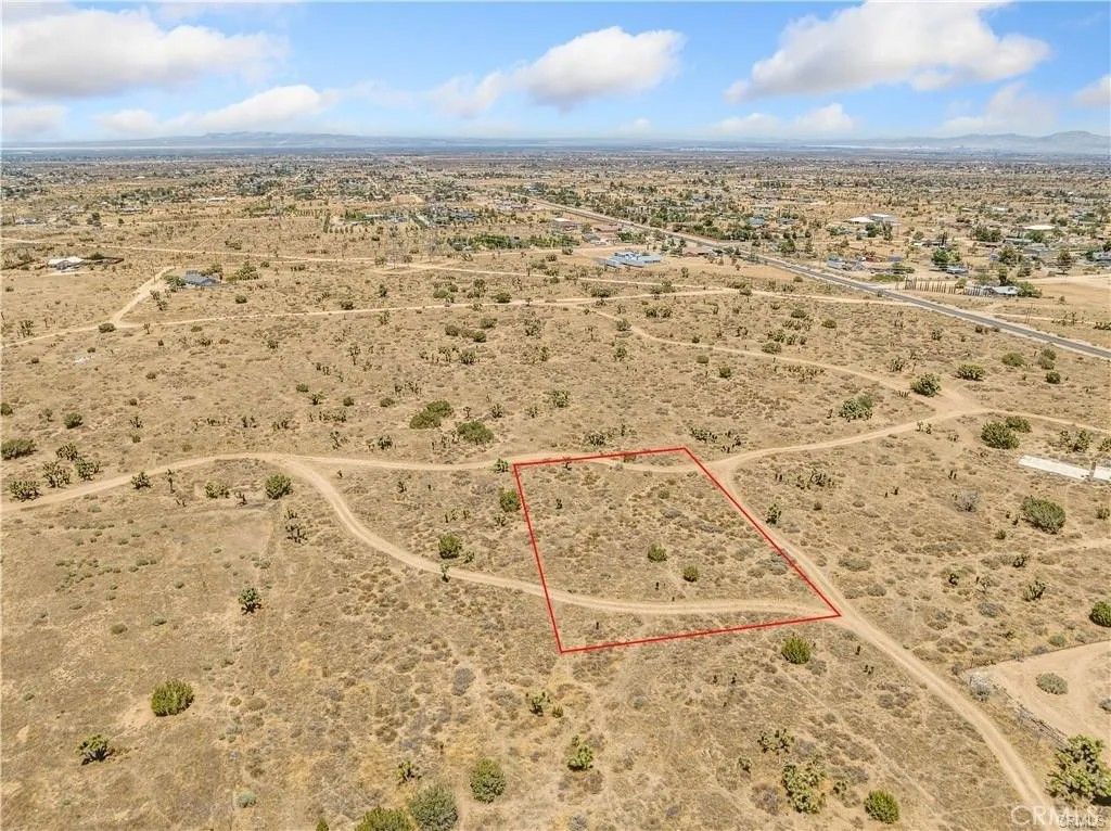 Photo of 759 La Mirada, Phelan, CA 92371 (MLS # HD26000275)