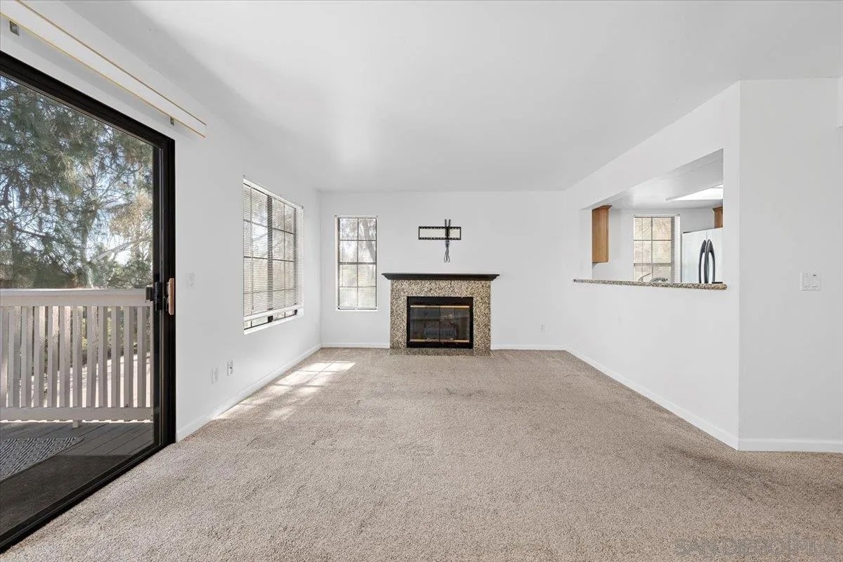 15016 Avenida Venusto 168