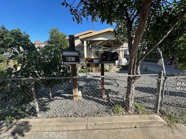 830 S Record Avenue
