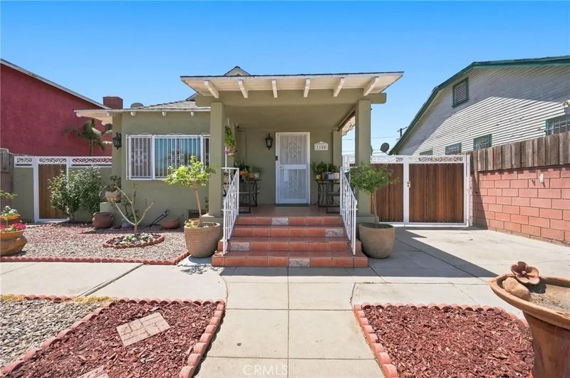 1100 W Gage Avenue
