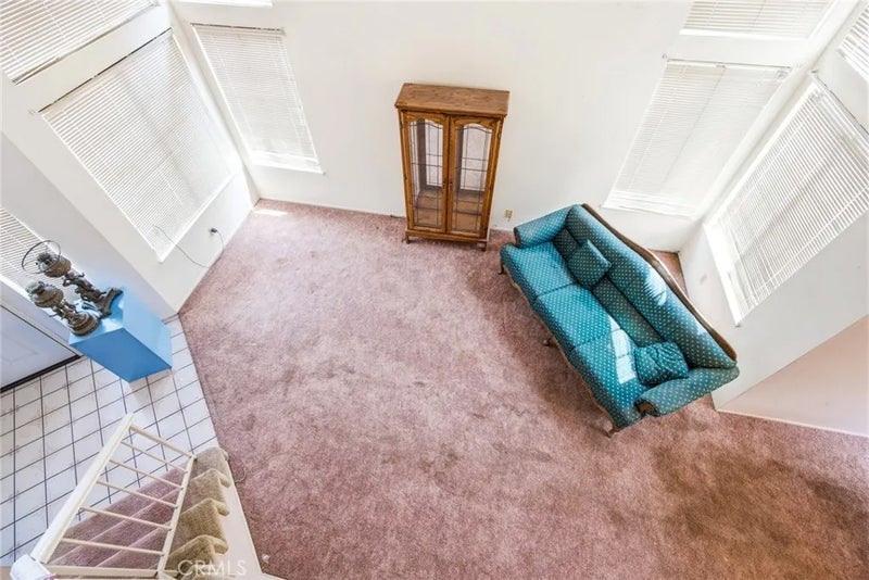 1508 Portrait Road