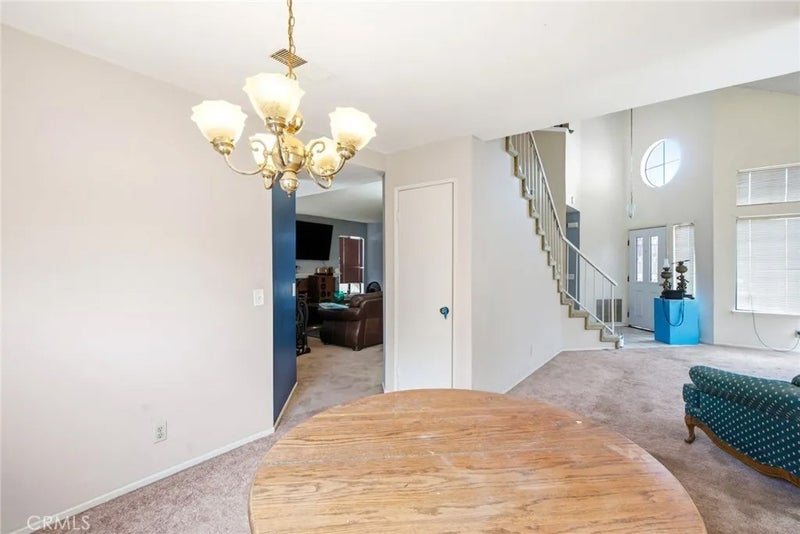 1508 Portrait Road