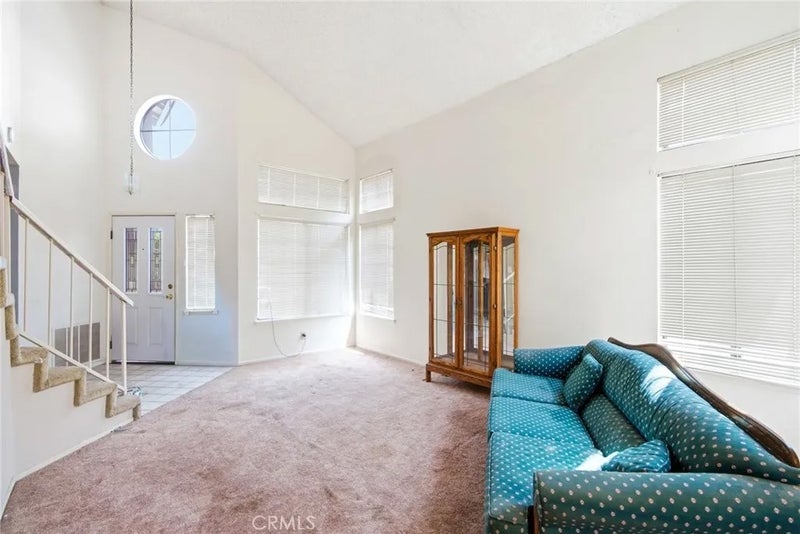 1508 Portrait Road