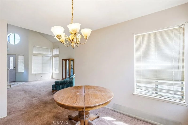1508 Portrait Road