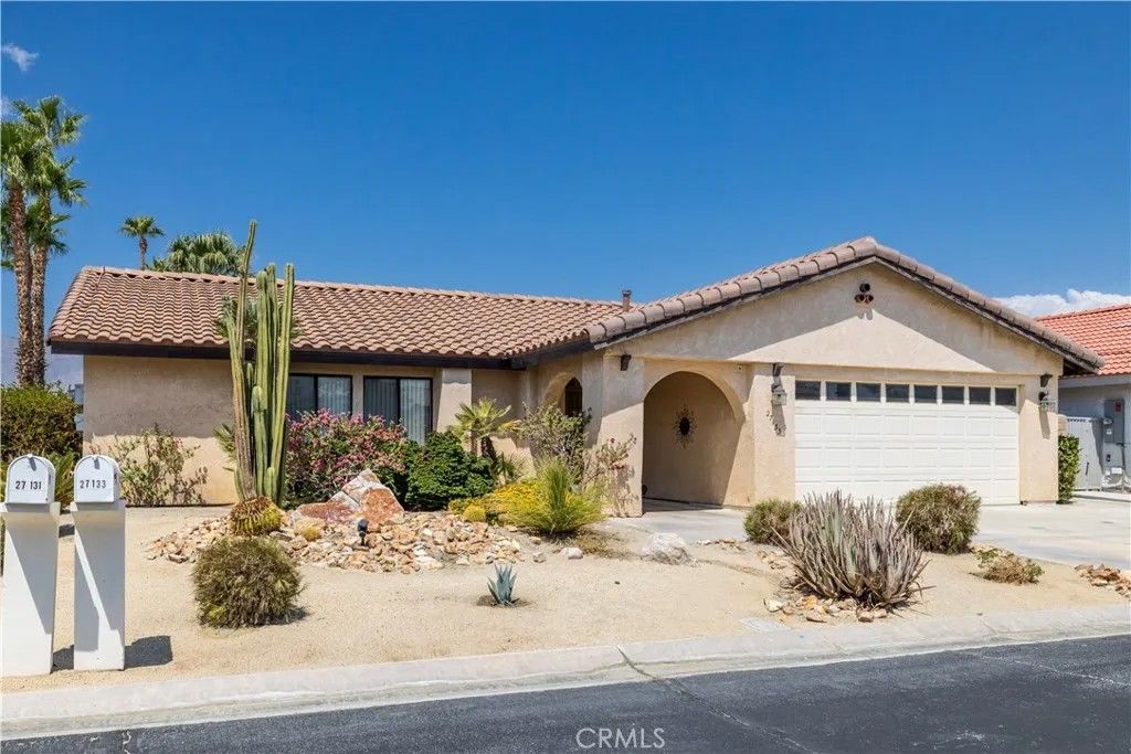 Photo of 27133 Shadowcrest Ln, Cathedral City, CA 92234 (MLS # SW25267581)