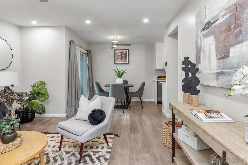 Photo of 4750 Noyes St #218, San Diego, CA 92109 (MLS # 260004000)