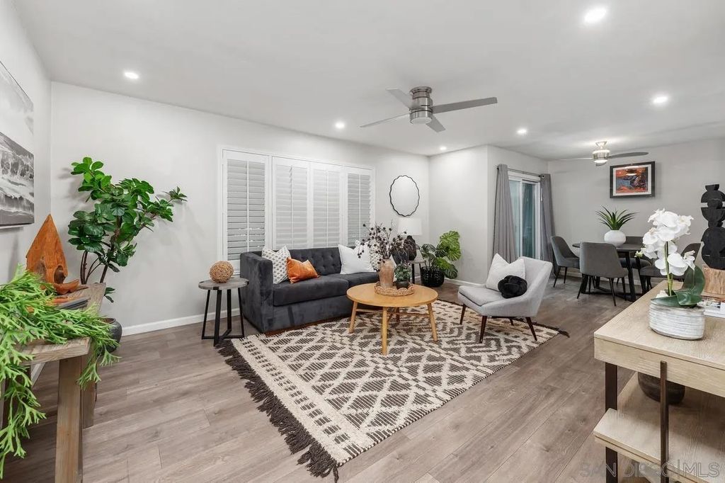 Photo of 4750 Noyes St #218, San Diego, CA 92109 (MLS # 260004000)