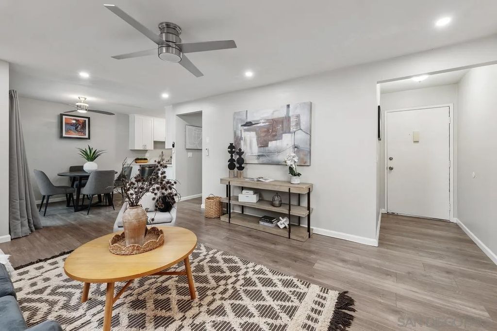 Photo of 4750 Noyes St #218, San Diego, CA 92109 (MLS # 260004000)