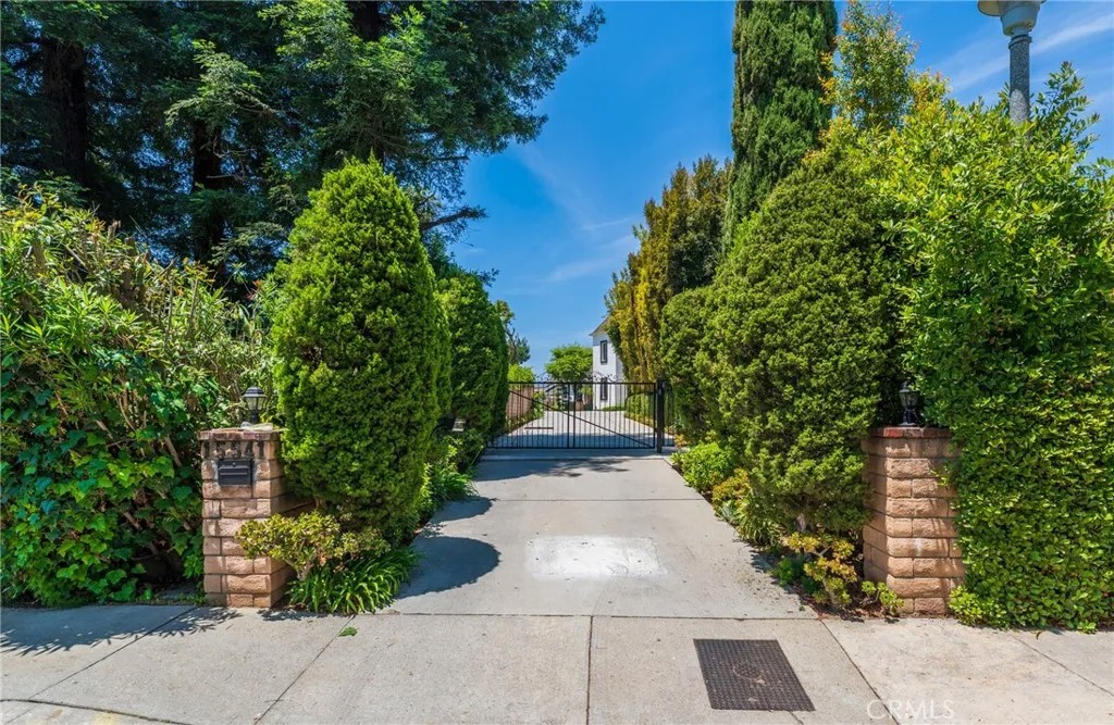 15541 Aqua Verde Drive