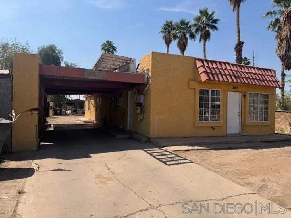 Photo of 200 Lopez Ct Ct, Calexico, CA 92231 (MLS # 260009250)