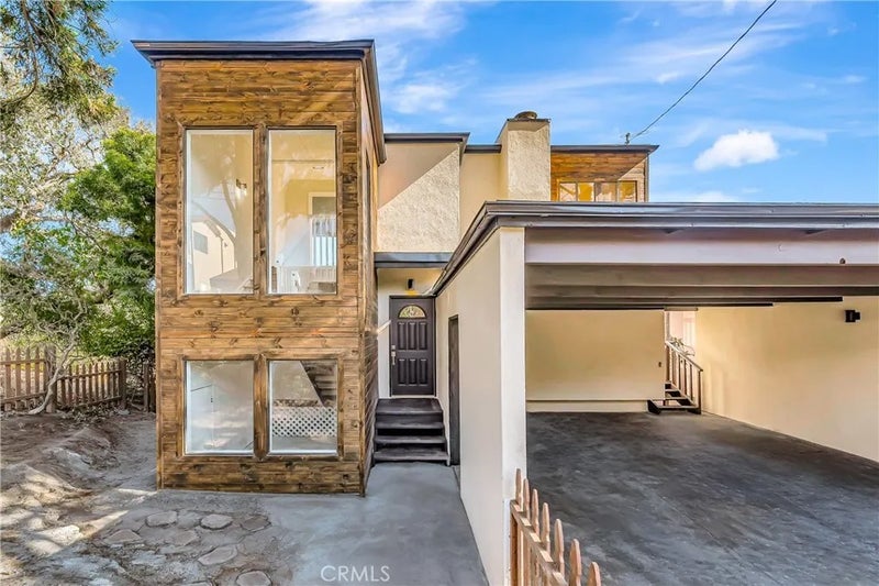 470 Wellington