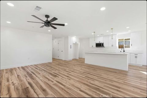 Tiny photo for 2207 Verde Street, Bakersfield, CA 93304 (MLS # SR25238643)