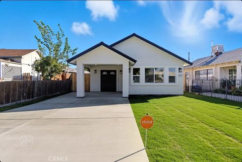 2207 Verde Street Bakersfield CA 93304