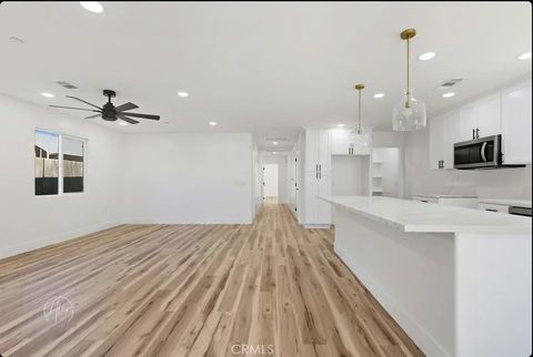 Tiny photo for 2207 Verde Street, Bakersfield, CA 93304 (MLS # SR25238643)