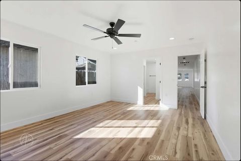 Tiny photo for 2207 Verde Street, Bakersfield, CA 93304 (MLS # SR25238643)