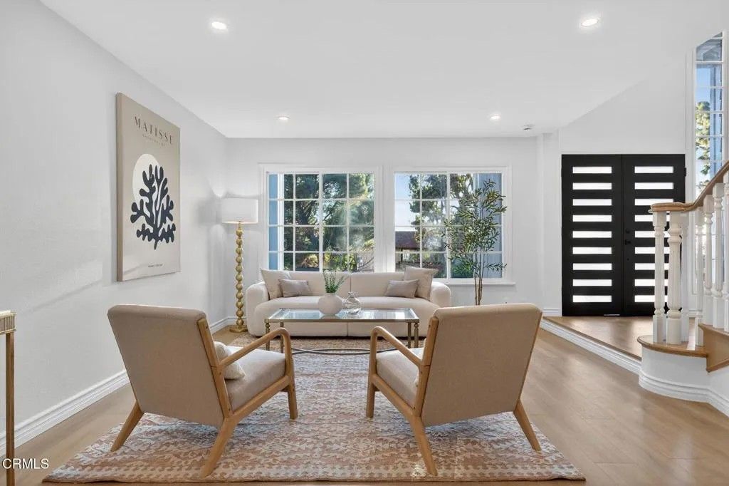 Photo of 2225 Calle Riscoso, Thousand Oaks, CA 91362 (MLS # V1-33970)