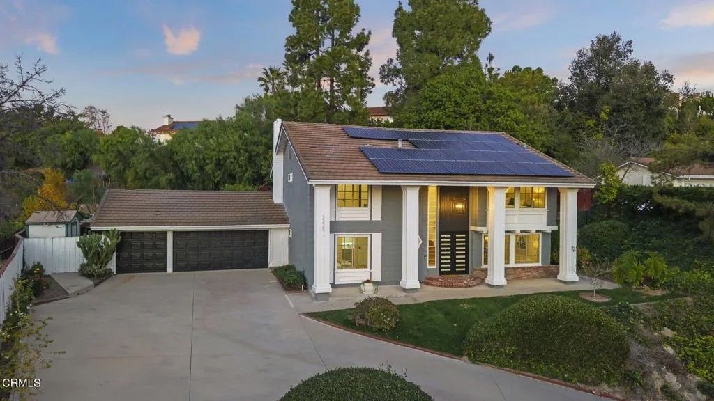 Photo of 2225 Calle Riscoso, Thousand Oaks, CA 91362 (MLS # V1-33970)