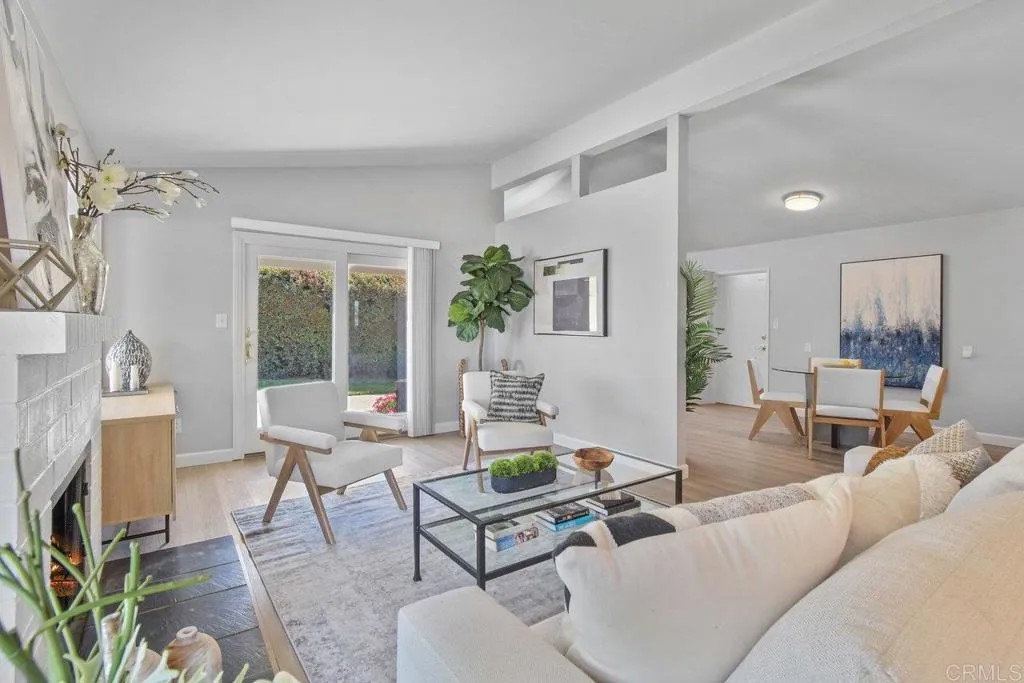 6065 Zora Street