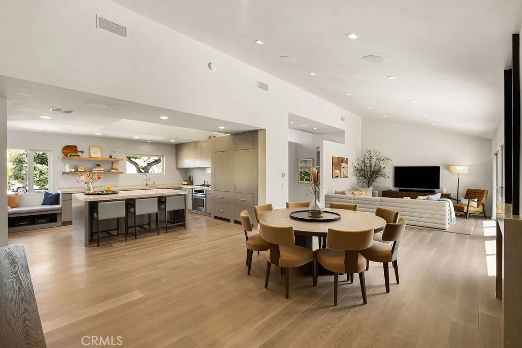 2905 Paper Lane