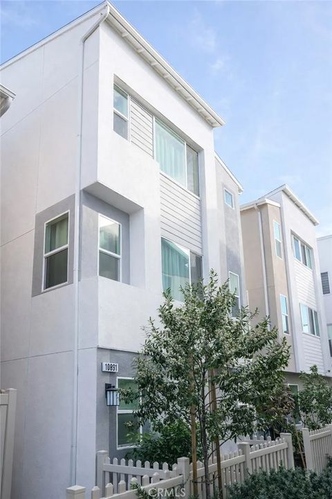 Photo of 10891 Scottsbluff Dr, Stanton, CA 90680 (MLS # CV26011925)