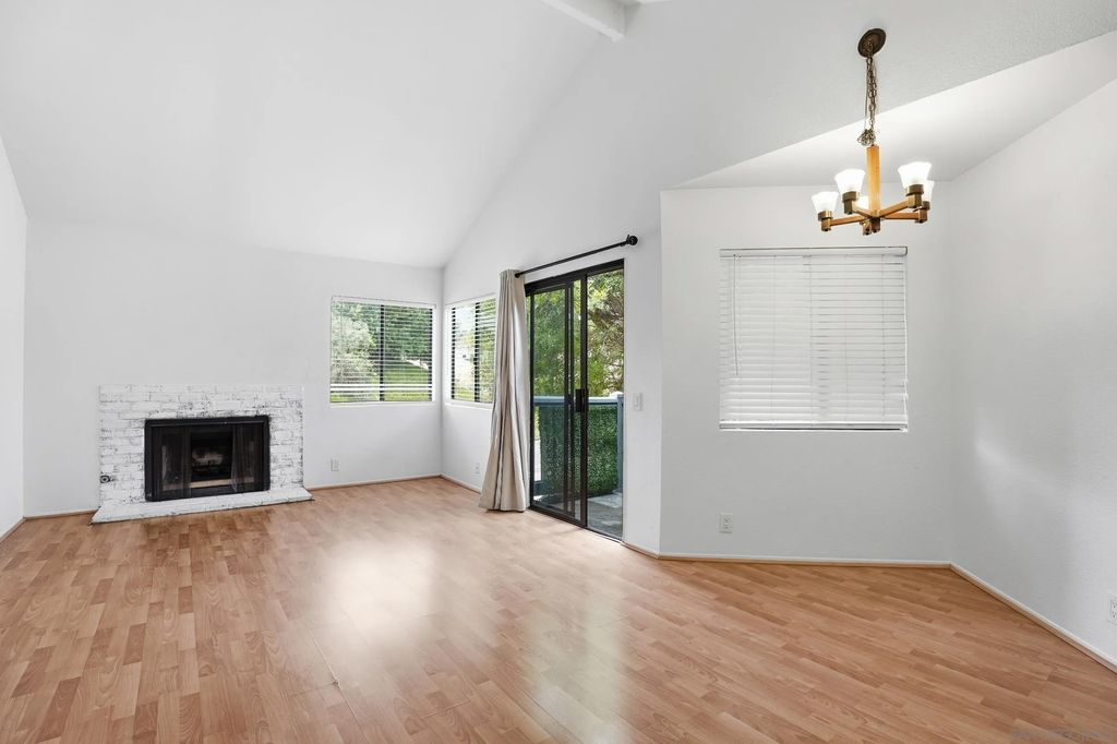 Photo of 3039 Brookpine Ct, Spring Valley, CA 91978 (MLS # 260007975)