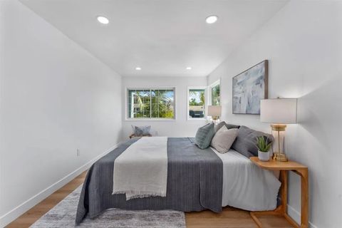 Tiny photo for 4654 Lisann Street, Clairemont, CA 92117 (MLS # NDP2510640)