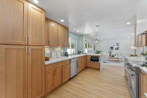 Tiny photo for 4654 Lisann Street, Clairemont, CA 92117 (MLS # NDP2510640)