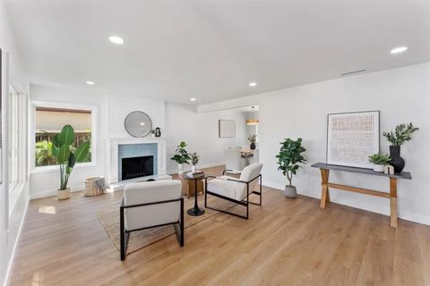 Tiny photo for 4654 Lisann Street, Clairemont, CA 92117 (MLS # NDP2510640)
