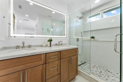 Tiny photo for 4654 Lisann Street, Clairemont, CA 92117 (MLS # NDP2510640)