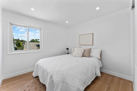 Tiny photo for 4654 Lisann Street, Clairemont, CA 92117 (MLS # NDP2510640)