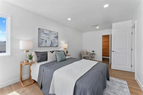 Tiny photo for 4654 Lisann Street, Clairemont, CA 92117 (MLS # NDP2510640)