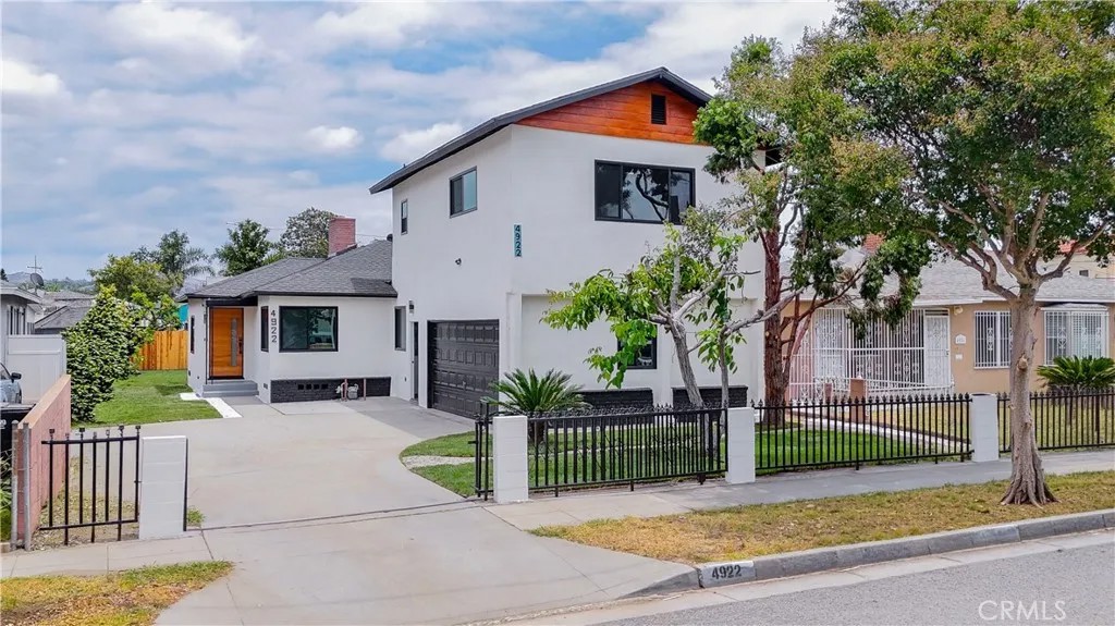 4922 Columbia
