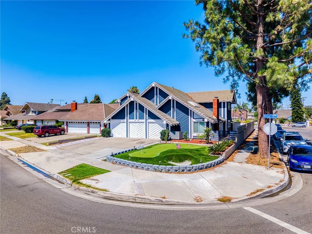 105 S Milton