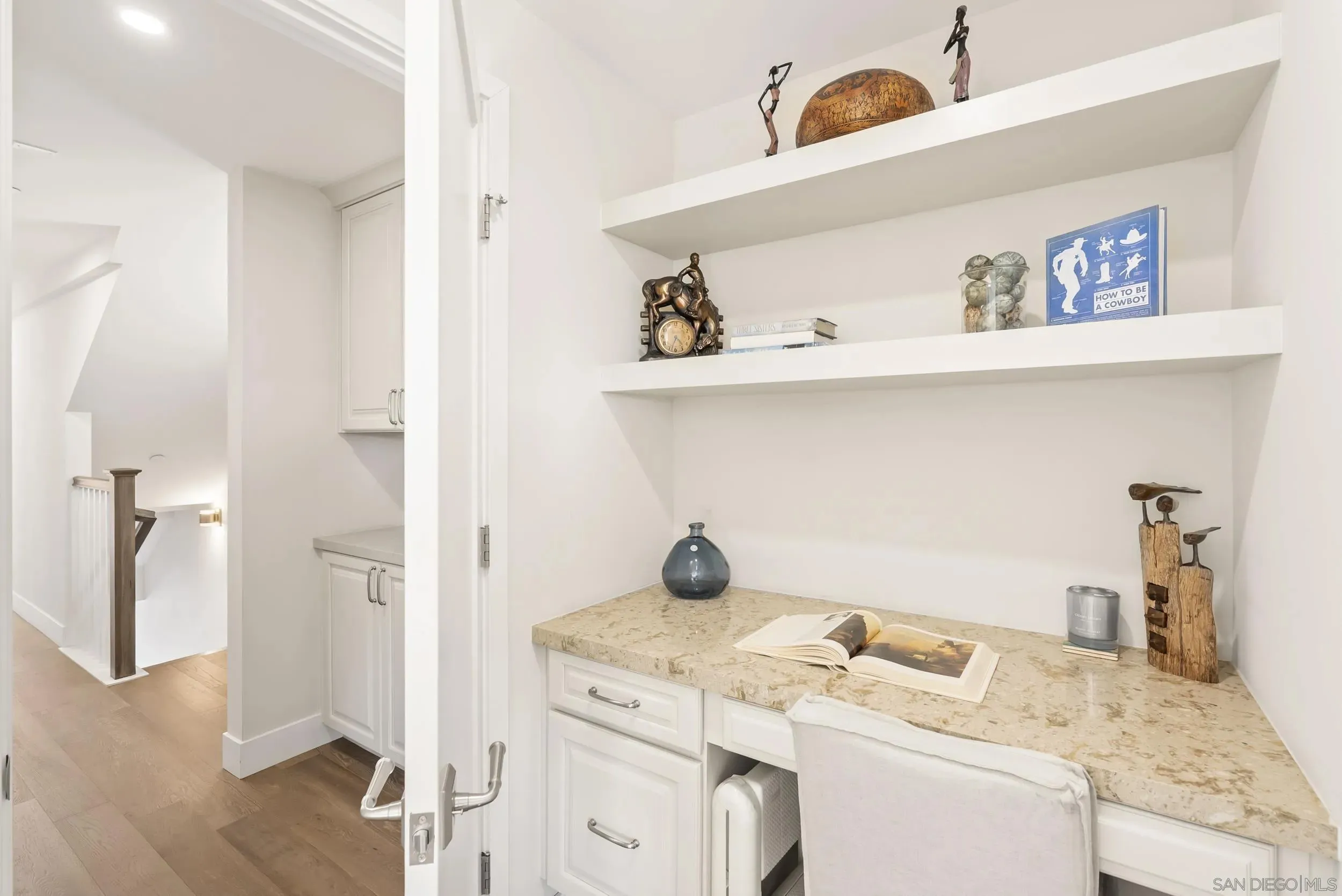 La Jolla, California 92037, United States, 2 Bedrooms Bedrooms, ,5 BathroomsBathrooms,Residential,Active,241619