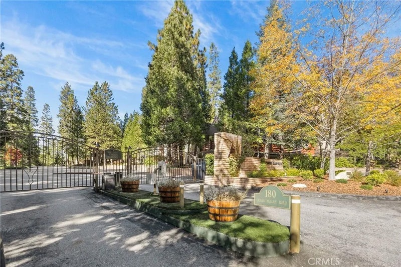 180 Grass Valley