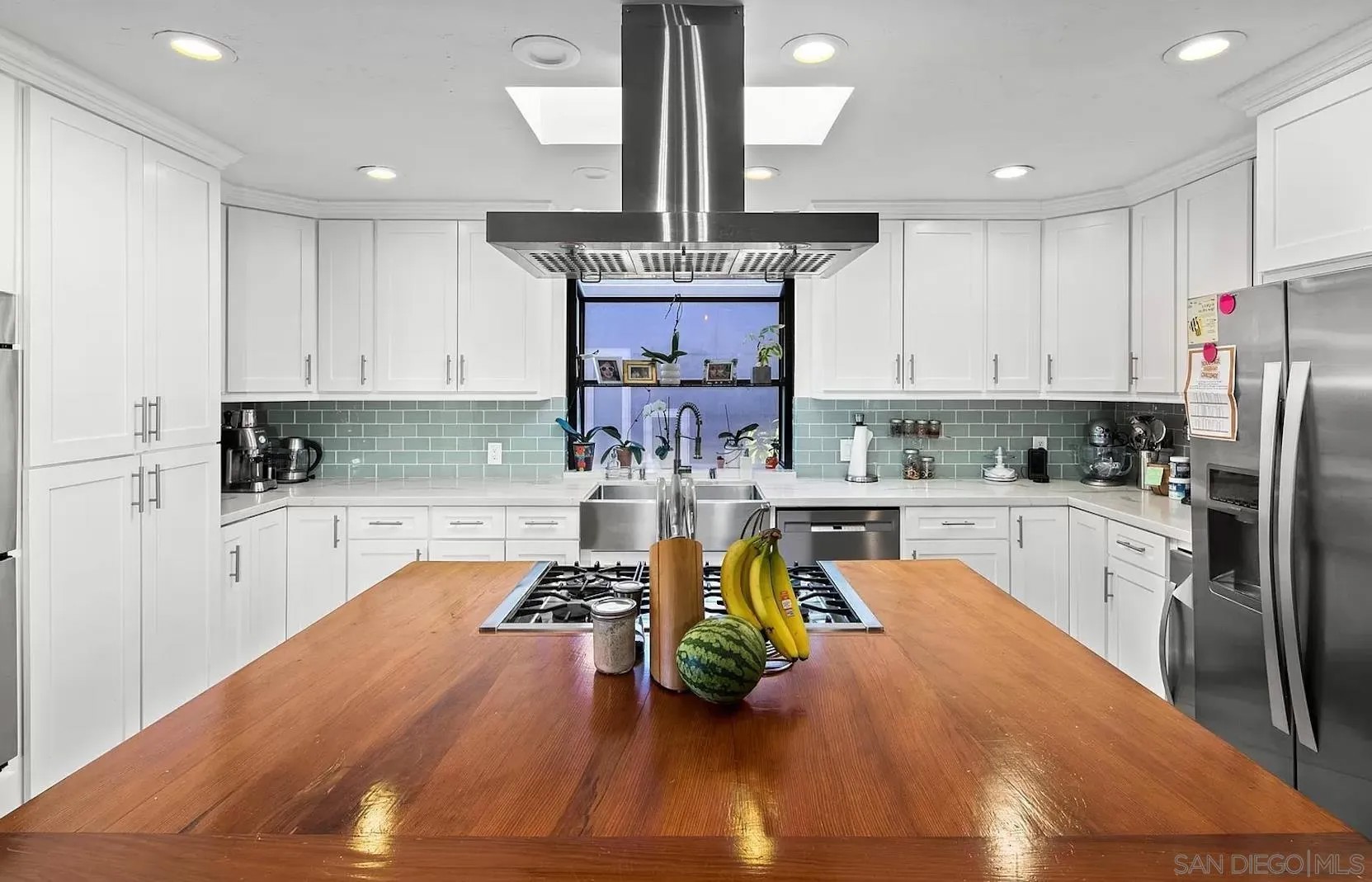 4810 Baylor Dr