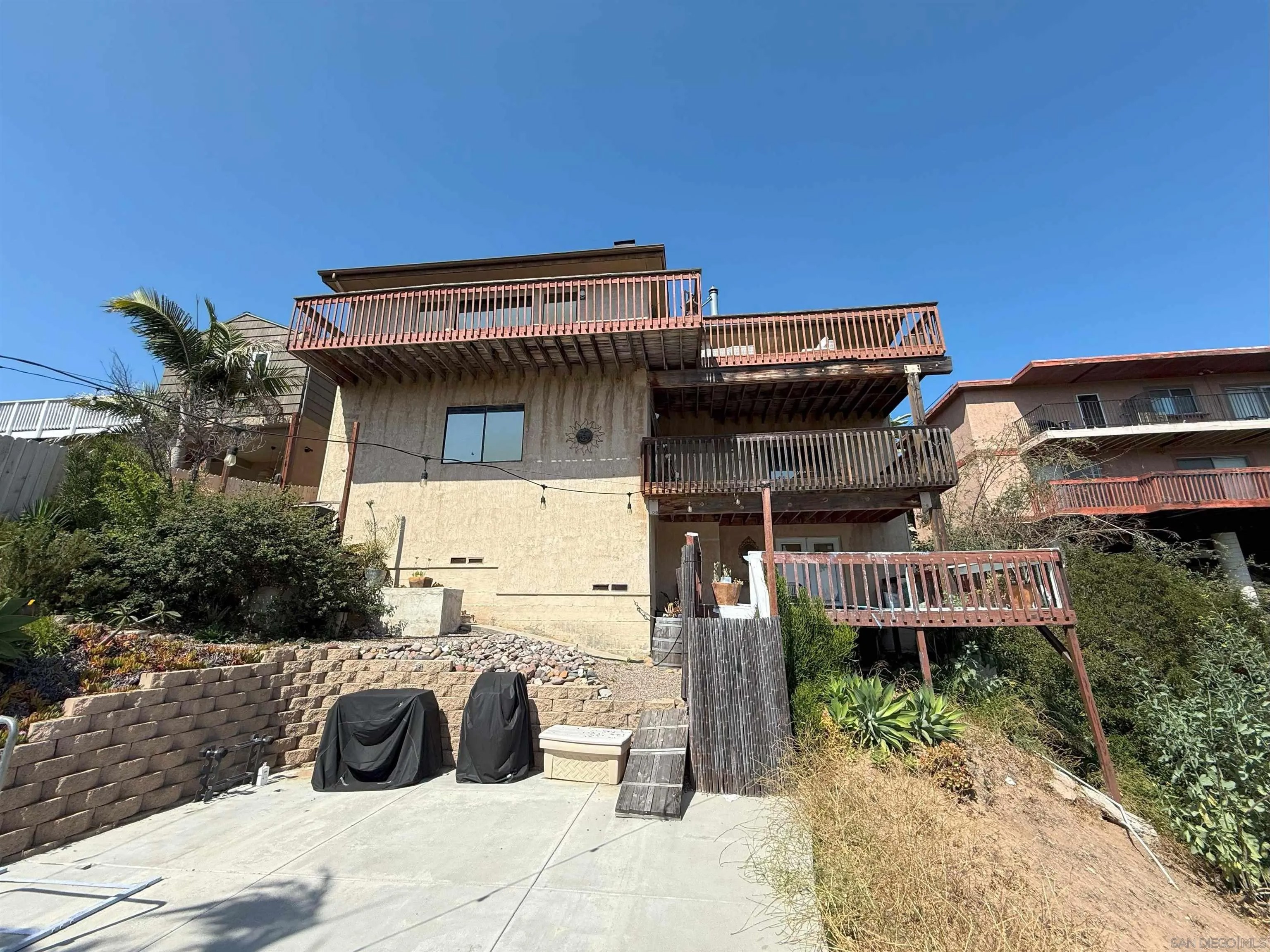 4810 Baylor Dr