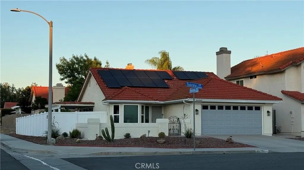 Photo of 24460 Tuscola Circle, Murrieta, CA 92562 (MLS # OC25221716)