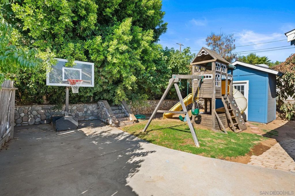 Photo of 409-2 S Tulip Street, Escondido, CA 92025 (MLS # 2600663)