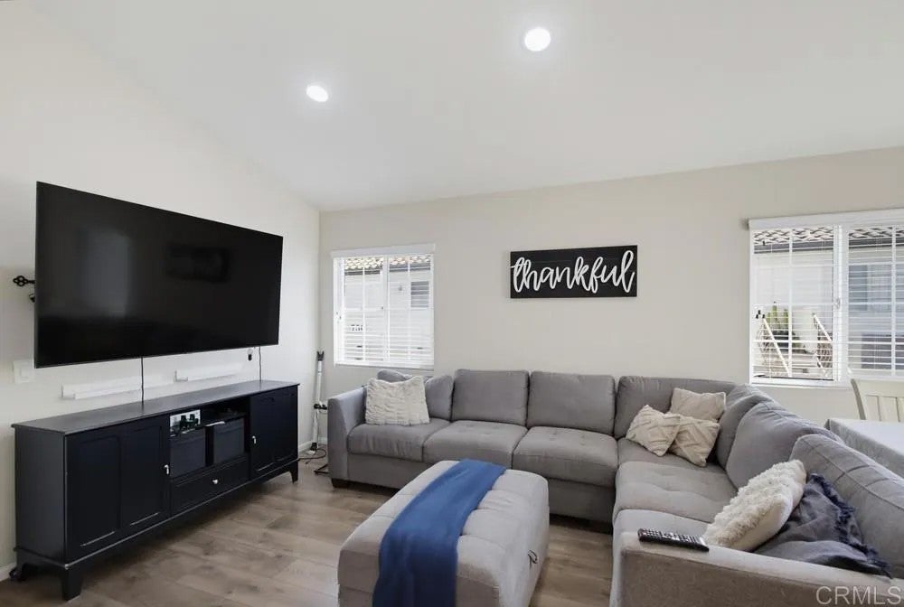 748 Eastshore 114