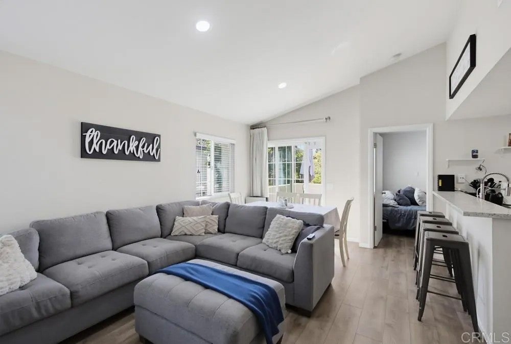748 Eastshore 114