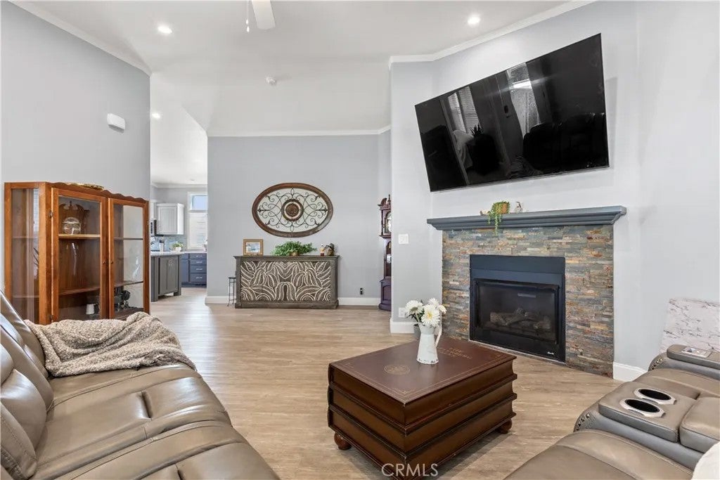 5200 Irvine 58