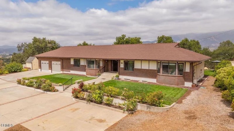 2999 Valley Meadow Drive